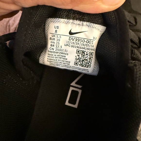 Women’s Nike Free Metcon 5, Size 8 - Picture 7 of 7